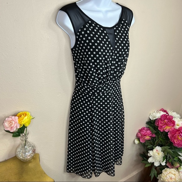10 Enfocus Studio Black & White Polka Dot Sleeveless Dress Medium Cocktail Event - Picture 3 of 9
